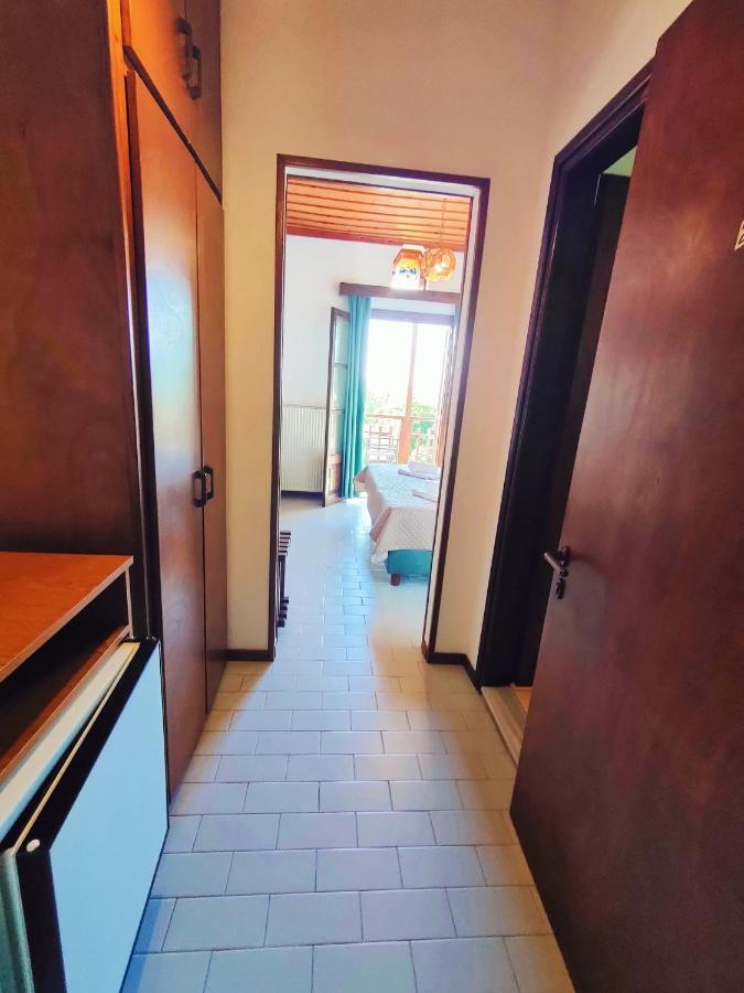 Áyios Dhimítrios Hotel Vrionis מראה חיצוני תמונה