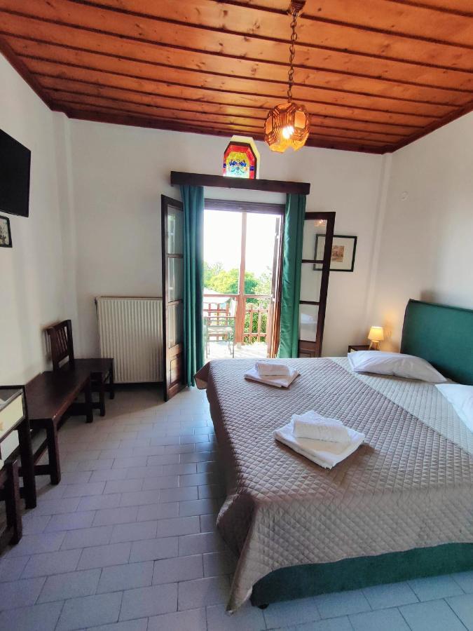 Áyios Dhimítrios Hotel Vrionis מראה חיצוני תמונה