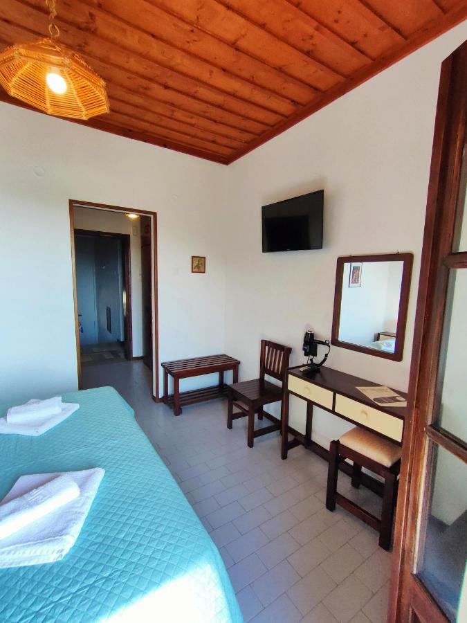 Áyios Dhimítrios Hotel Vrionis מראה חיצוני תמונה