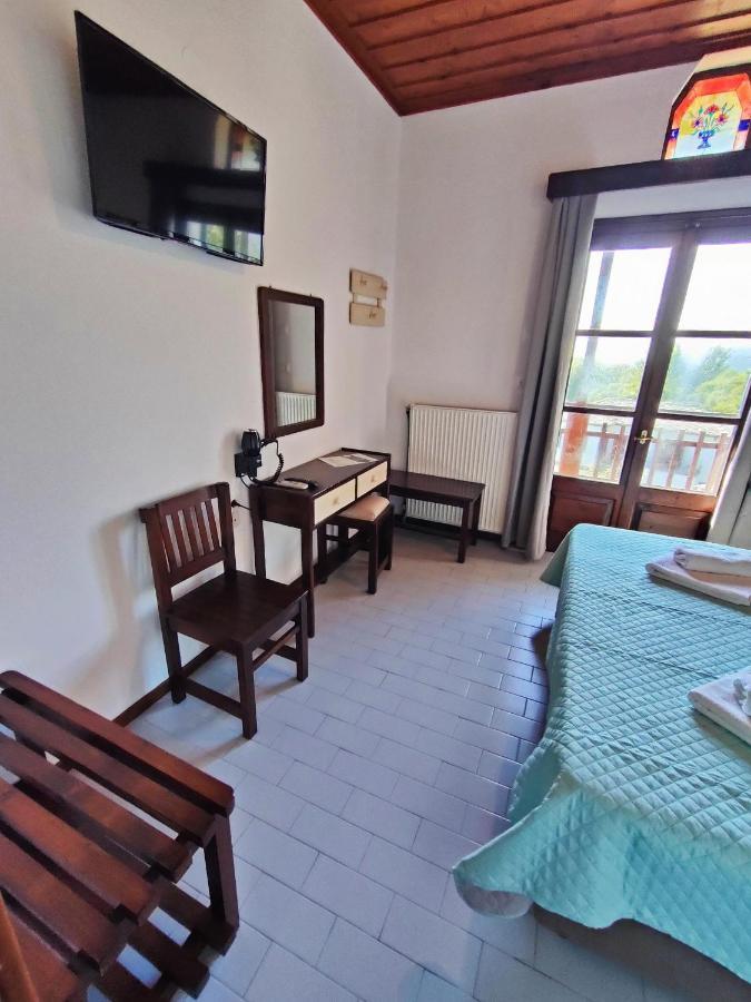 Áyios Dhimítrios Hotel Vrionis מראה חיצוני תמונה