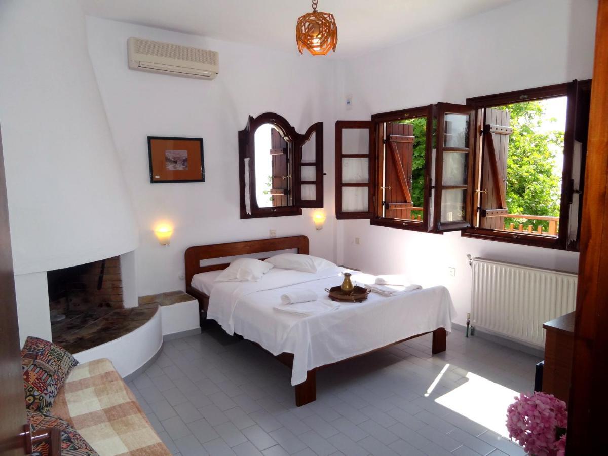 Áyios Dhimítrios Hotel Vrionis מראה חיצוני תמונה