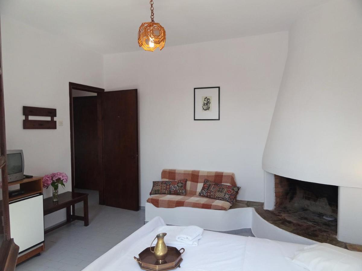 Áyios Dhimítrios Hotel Vrionis מראה חיצוני תמונה